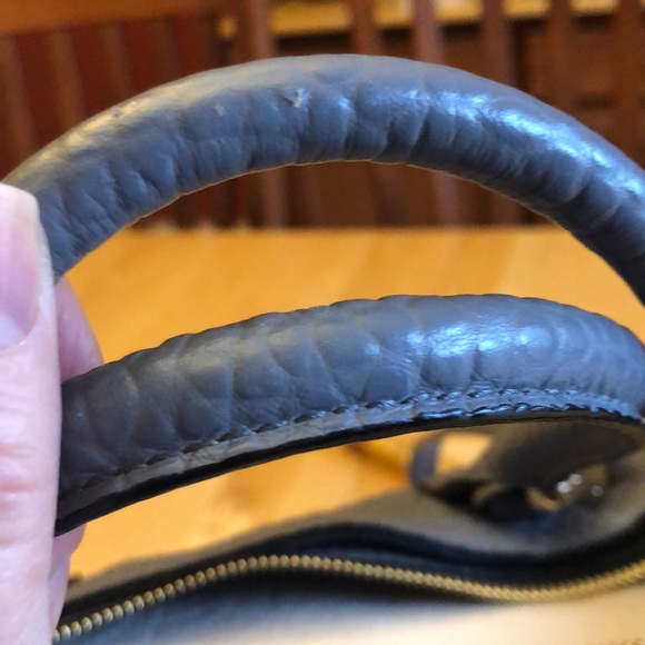 Burberry medium grey dewsbury tote with strap - Picture 7 of 7